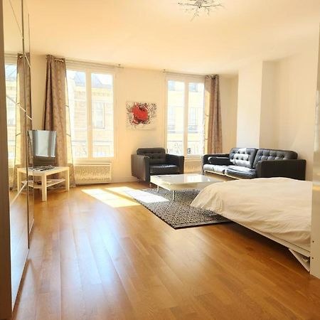 Rue Francois Miron Apartment Париж Екстериор снимка